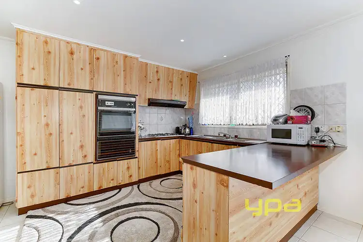 Fifth view of Homely house listing, 2 Greta Court, Broadmeadows VIC 3047