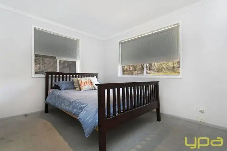 Sixth view of Homely house listing, 17 Allen Court, Sunbury VIC 3429
