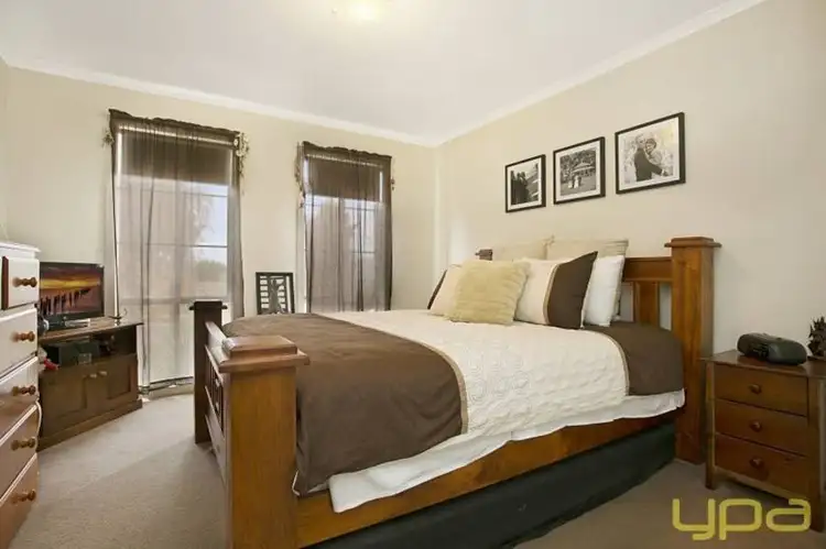 Seventh view of Homely house listing, 5 Sebastian Place, Sunbury VIC 3429
