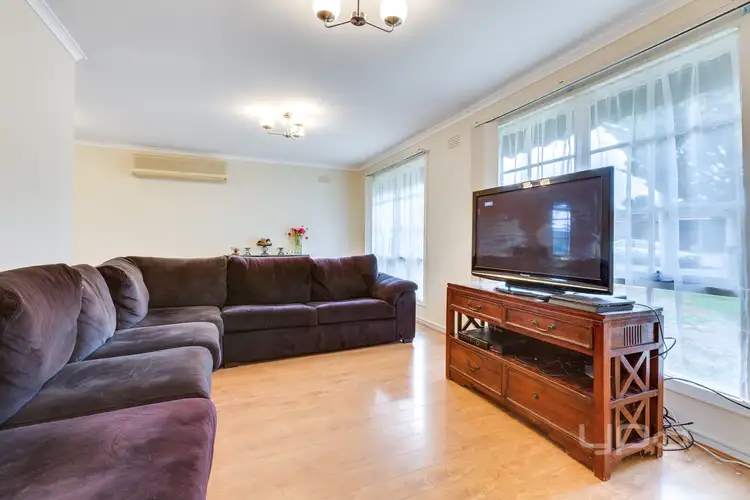 Third view of Homely house listing, 8 Weiskof Drive, Hoppers Crossing VIC 3029