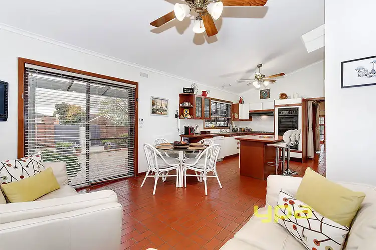 Seventh view of Homely house listing, 2 Gainford Court, Greenvale VIC 3059