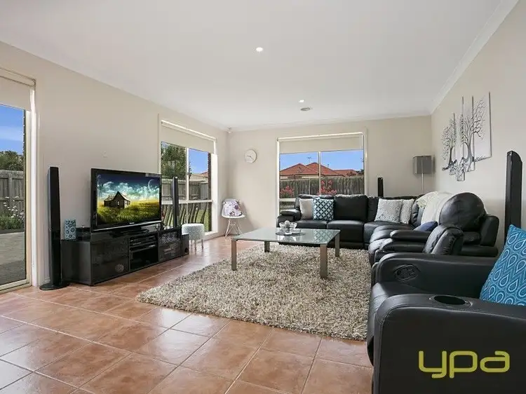 Second view of Homely house listing, 17 Murdoch Court, Sunbury VIC 3429
