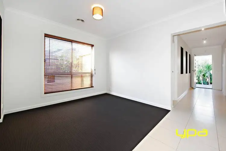 Fifth view of Homely house listing, 5 Yellowgum Street, Burnside Heights VIC 3023