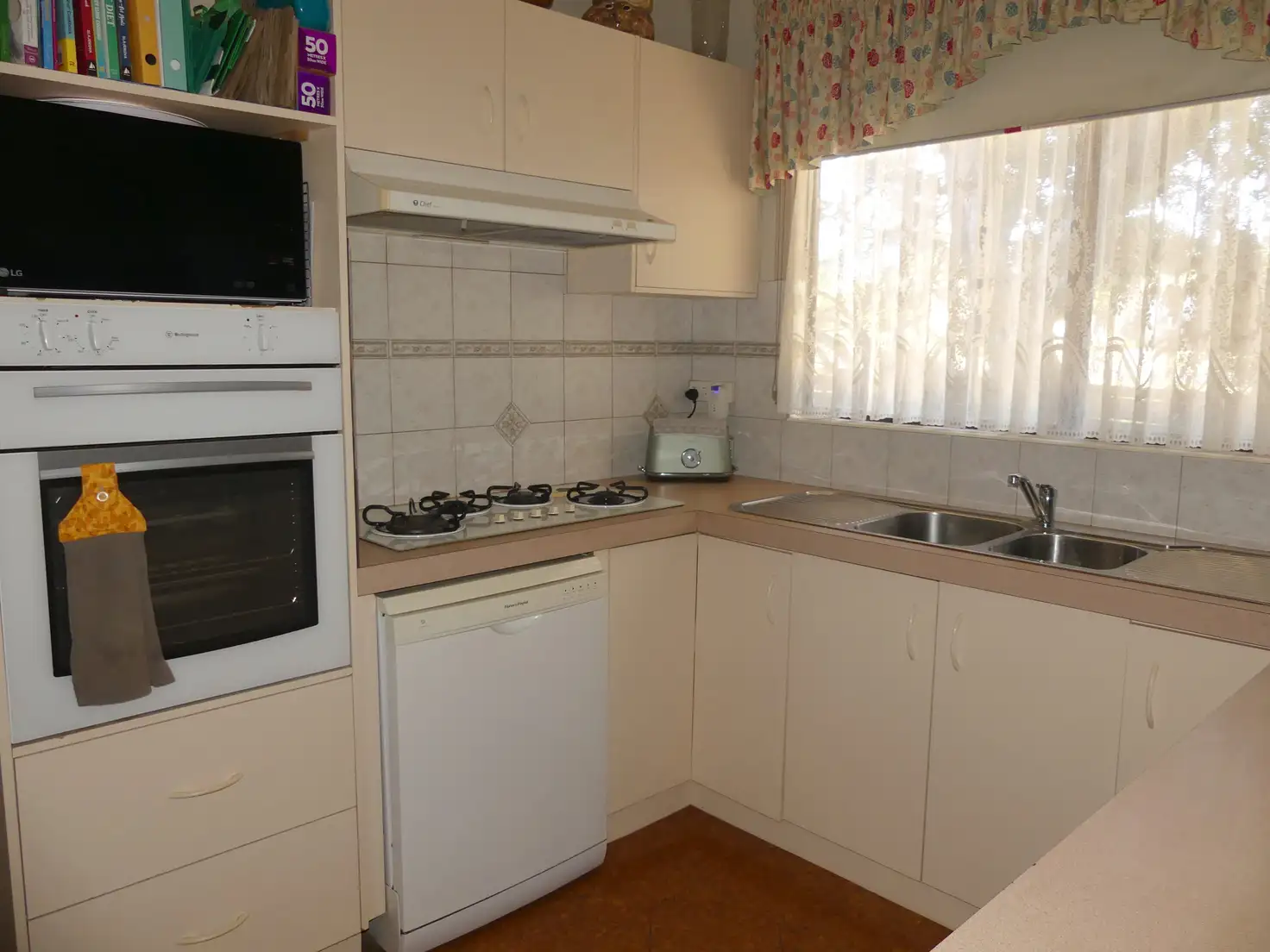 2 Thomas Street, Manjimup, WA 6258, 4房, 2浴, House