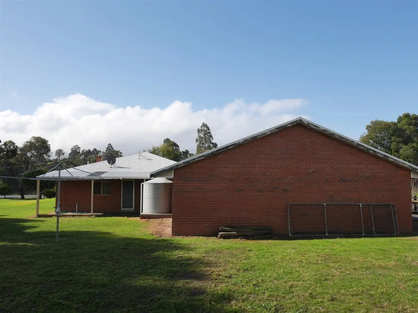 61 Blackbutt Drive, Manjimup, WA 6258, 5房, 2浴, House