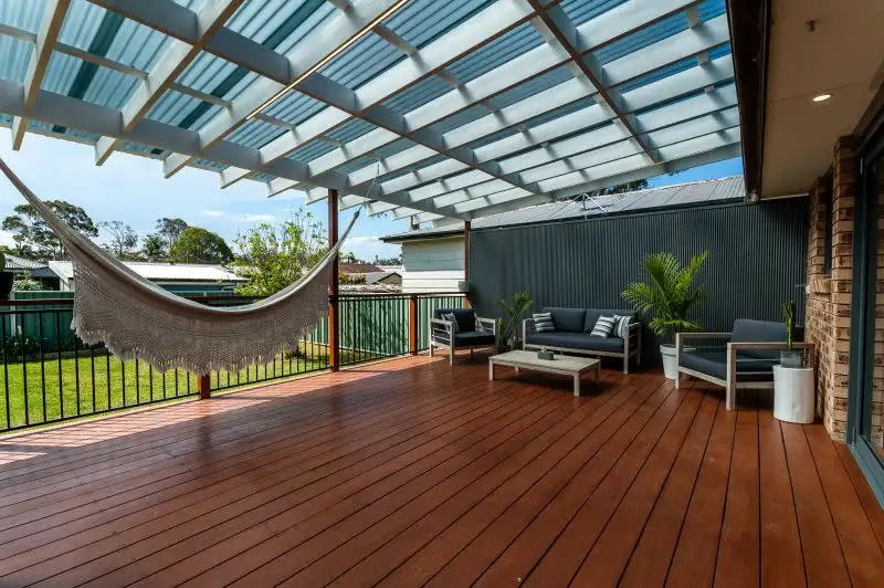 23 Windsor Road, Berkeley Vale, NSW 2261, 3房, 1浴, House