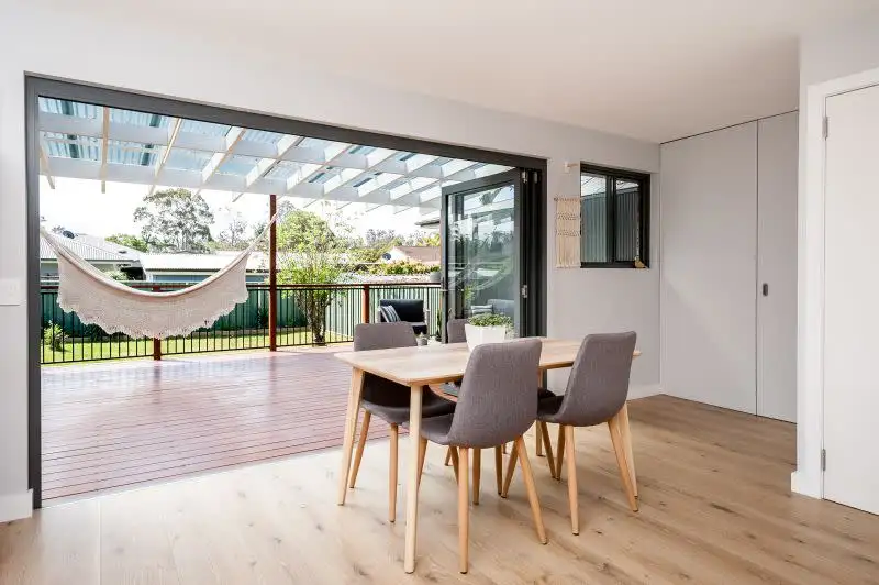 23 Windsor Road, Berkeley Vale, NSW 2261, 3房, 1浴, House