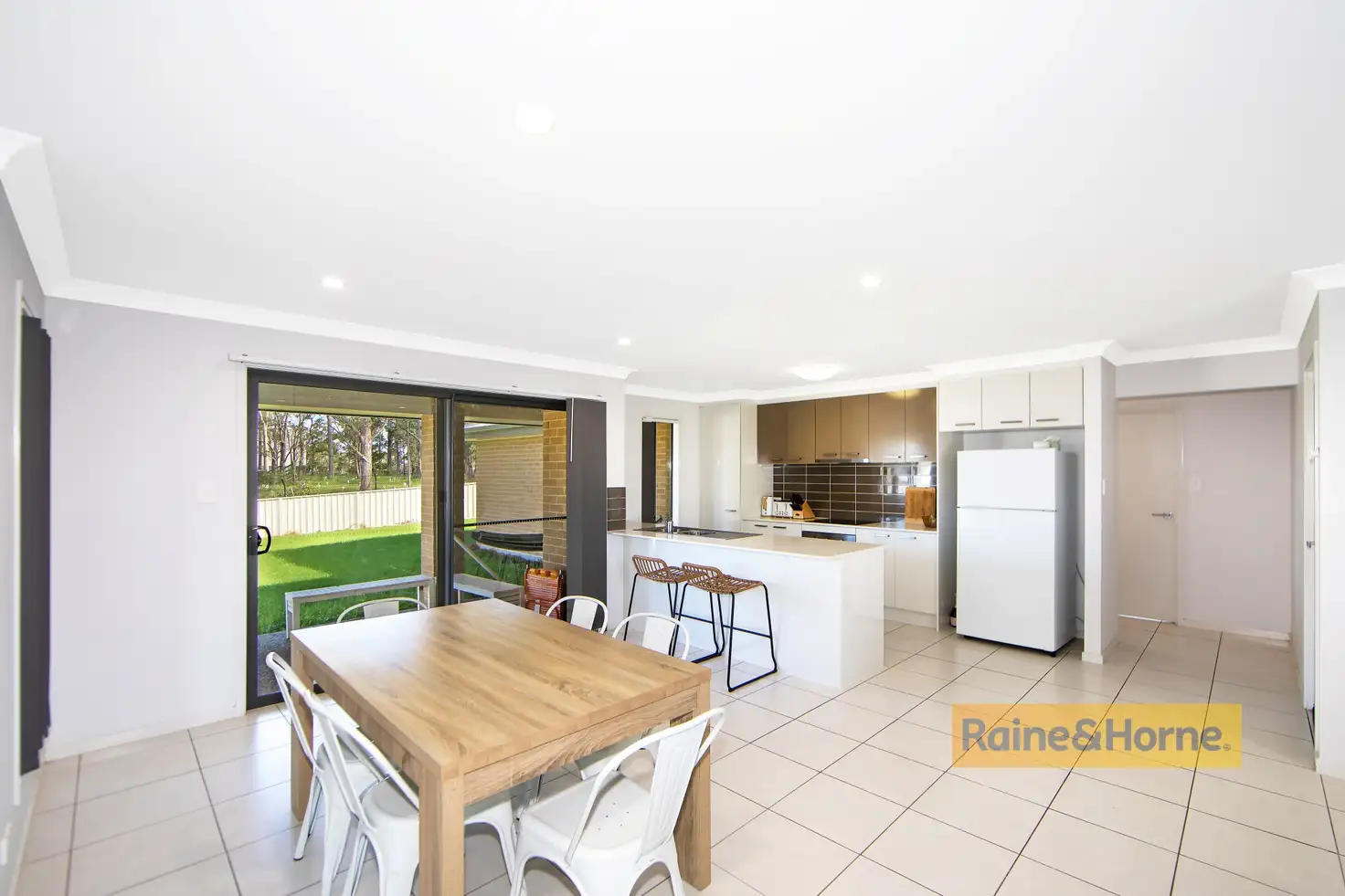 34 White Circuit, Gloucester, NSW 2422, 4部屋, 2バスルーム, House