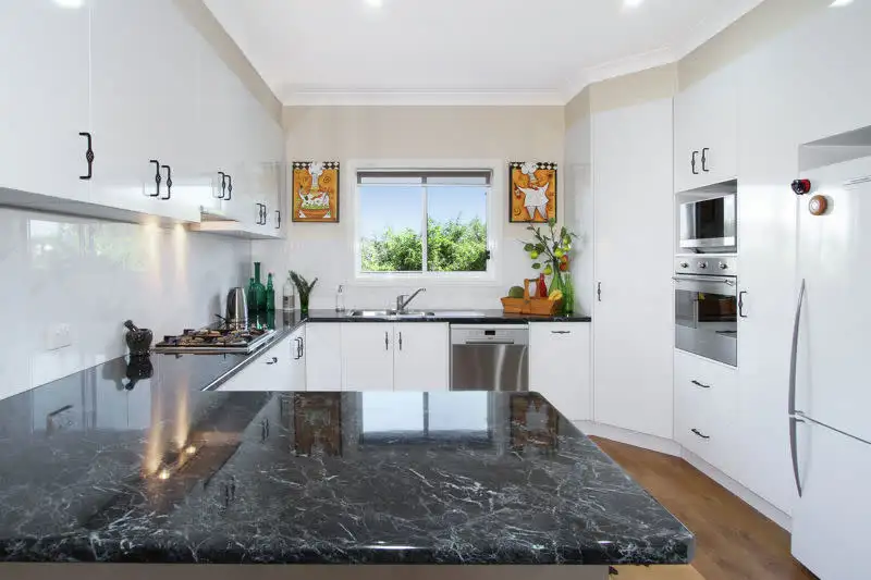 27 Windmill Drive, Tamworth, NSW 2340, 3 ਕਮਰੇ, 2 ਬਾਥਰੂਮ, House
