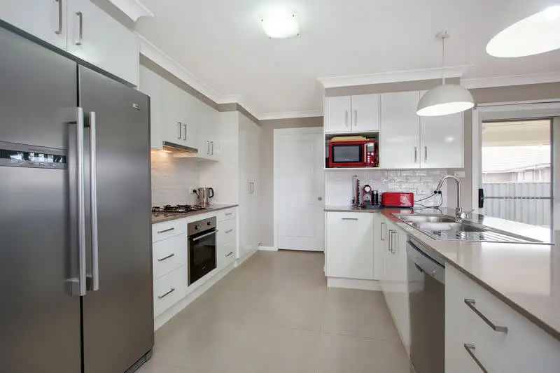 37 Warrah Drive, Tamworth, NSW 2340, 3 ਕਮਰੇ, 2 ਬਾਥਰੂਮ, House